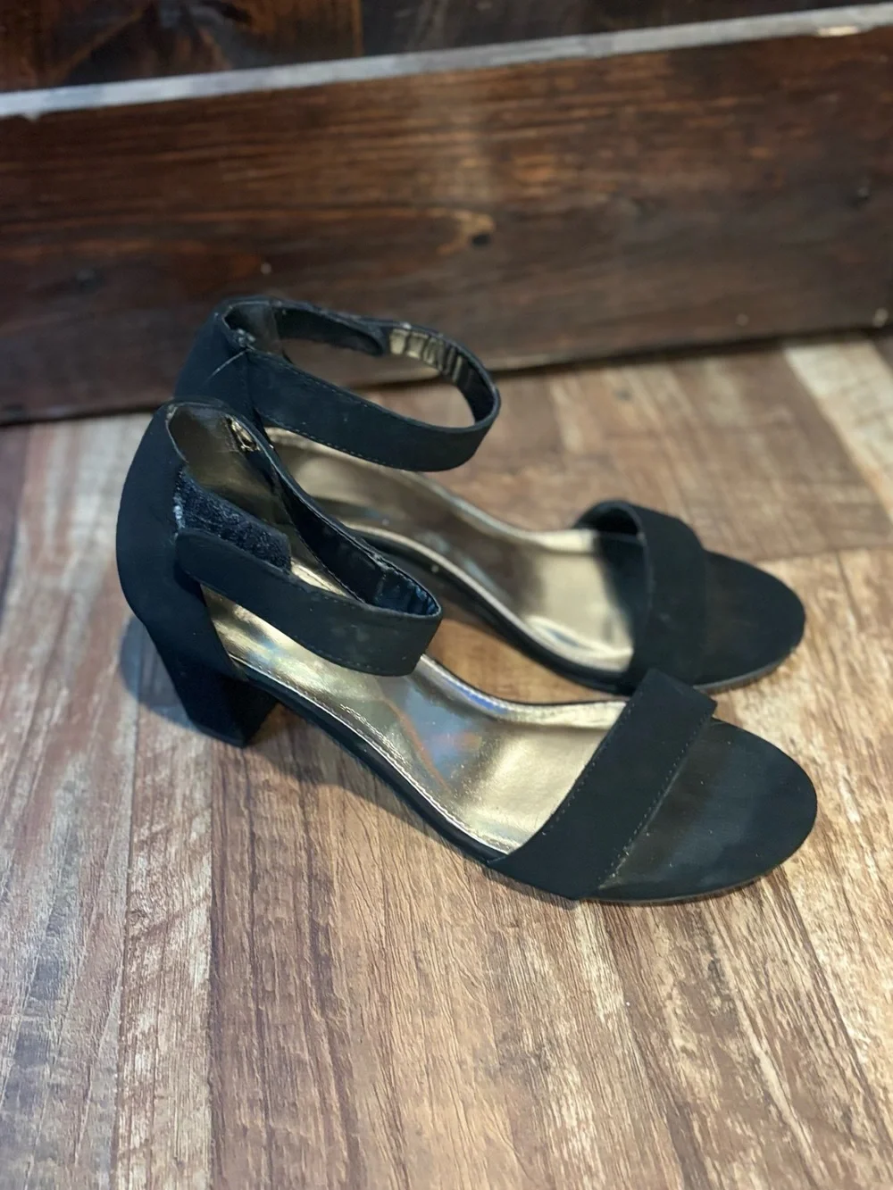 Dress shoes